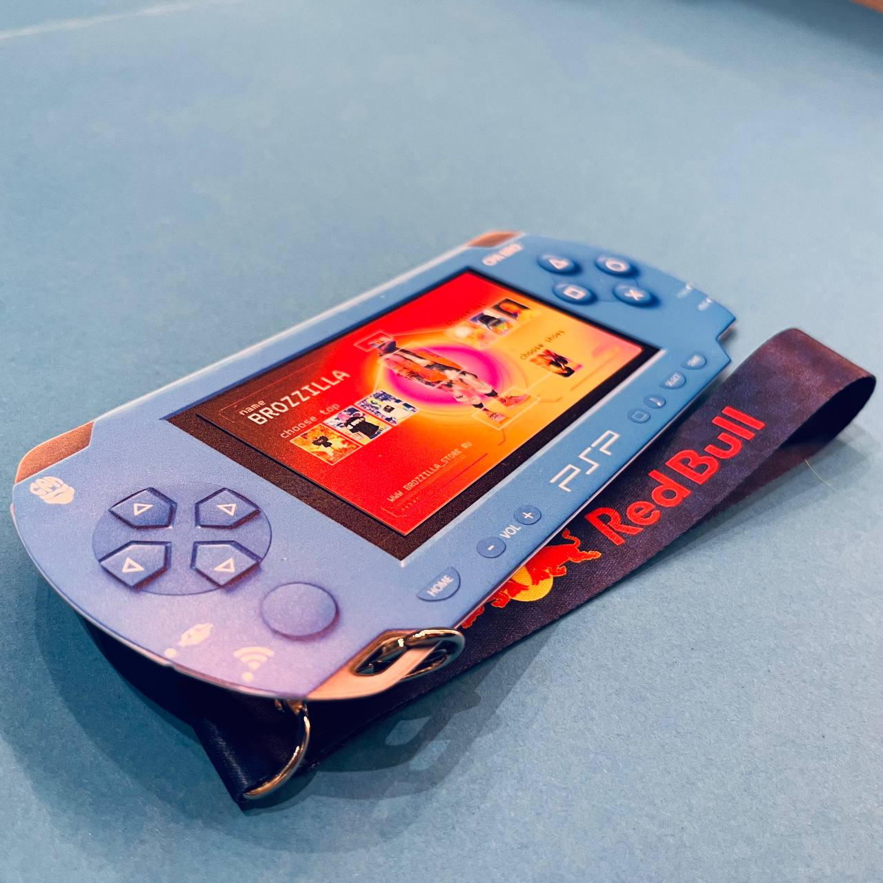 Подарочная карта необычной формы