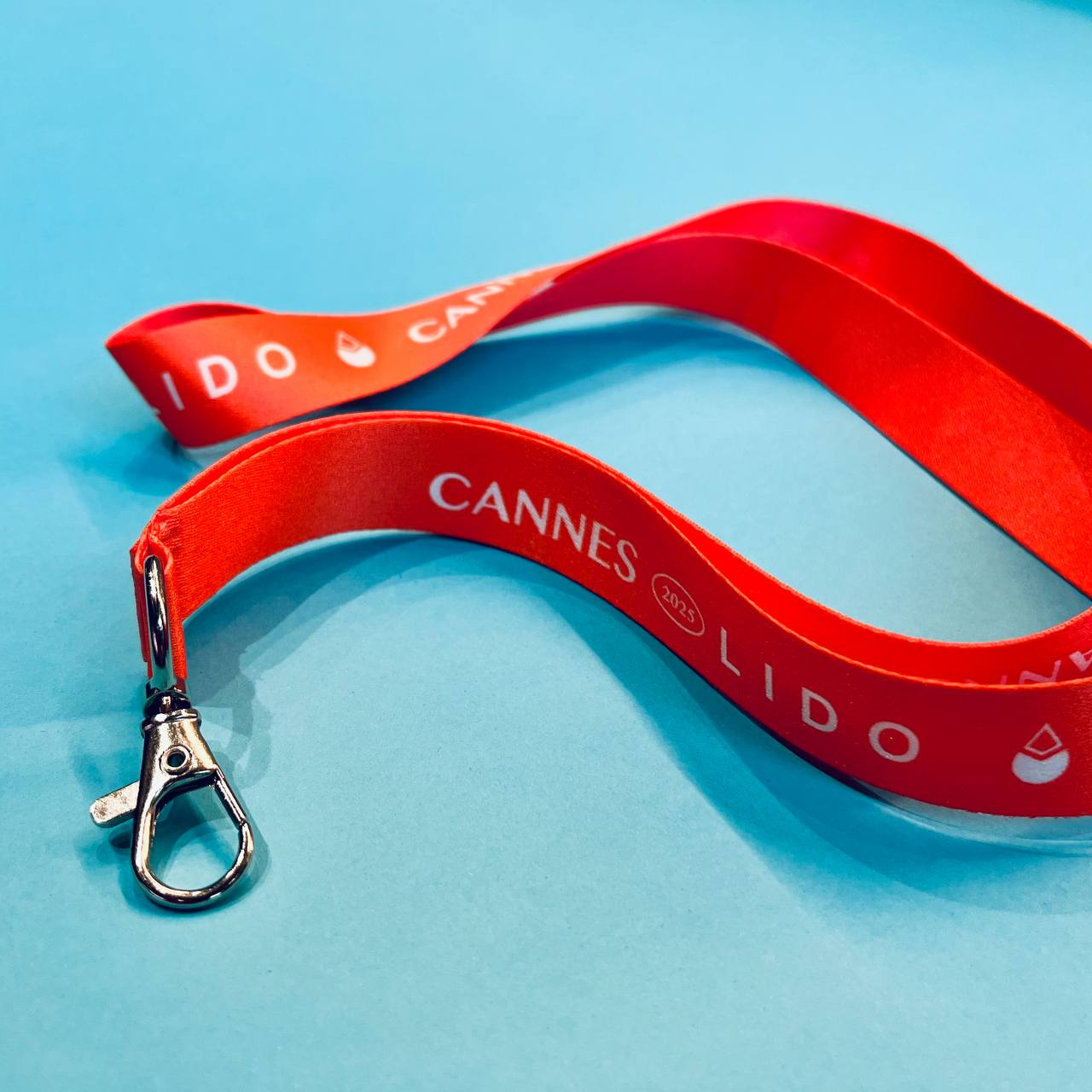 Лента для бейджа с карабином и брендированием